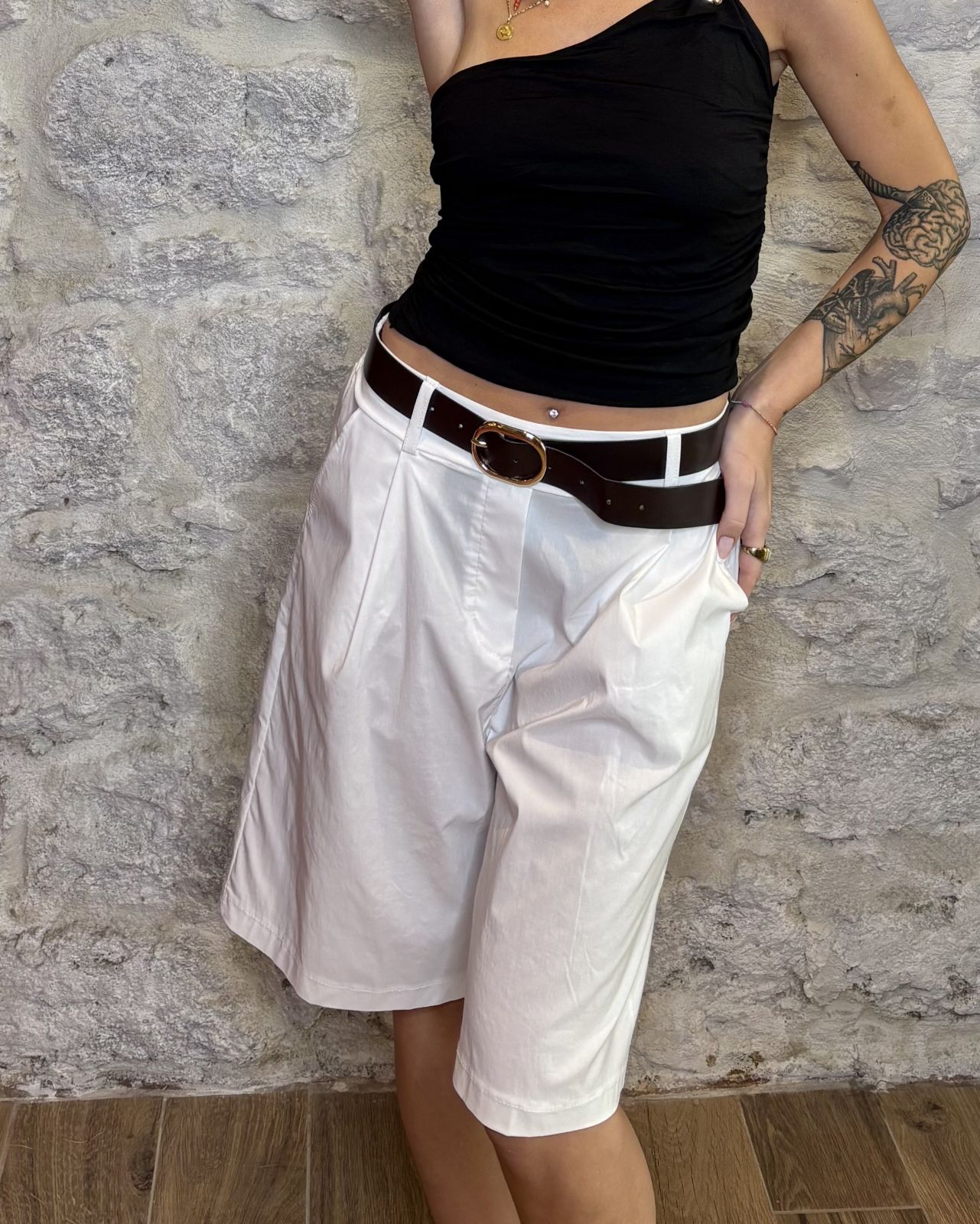 NUMERO6 SELECTION bermuda con pence bianco Image