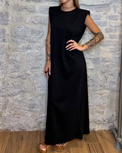 TENSIONE IN abito lungo in maglia con spalle imbottite nero Image