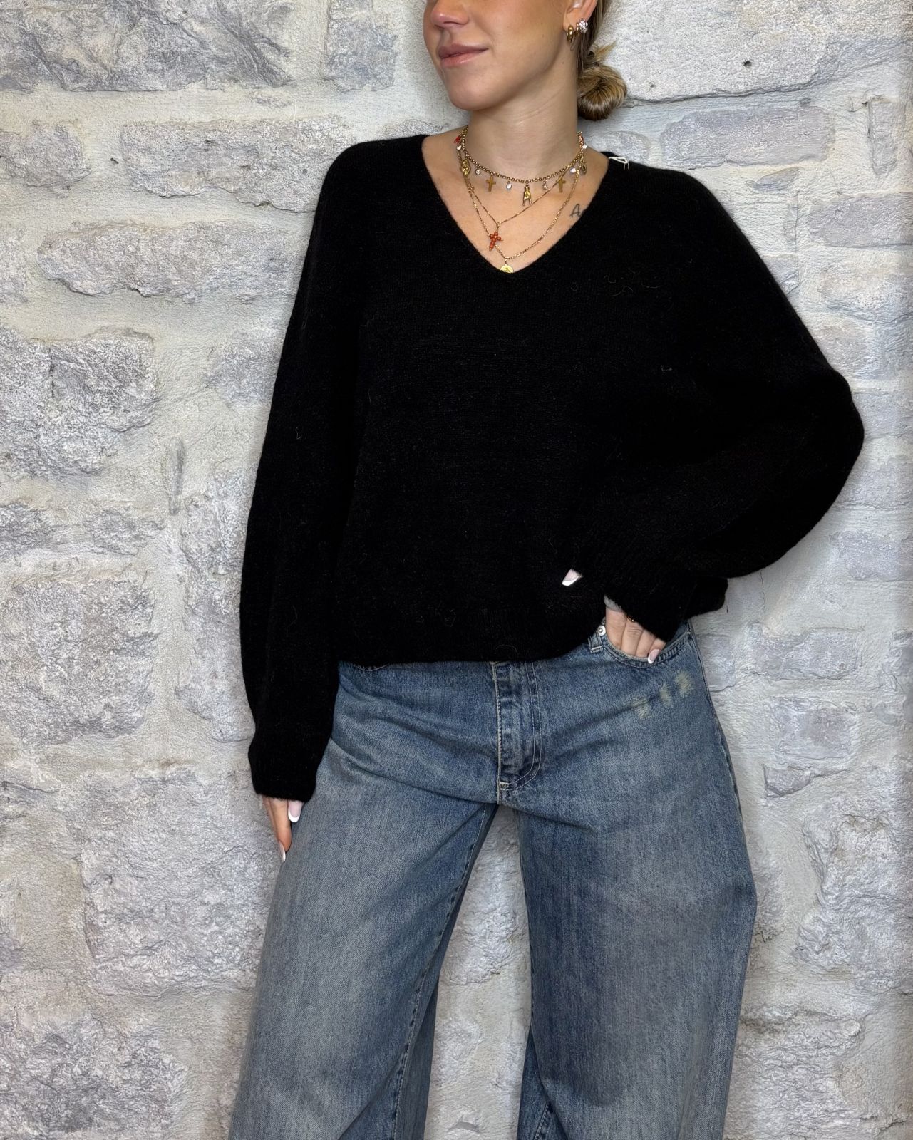 NUMERO6SELECTION maglia alpaca scollo a v nero Image