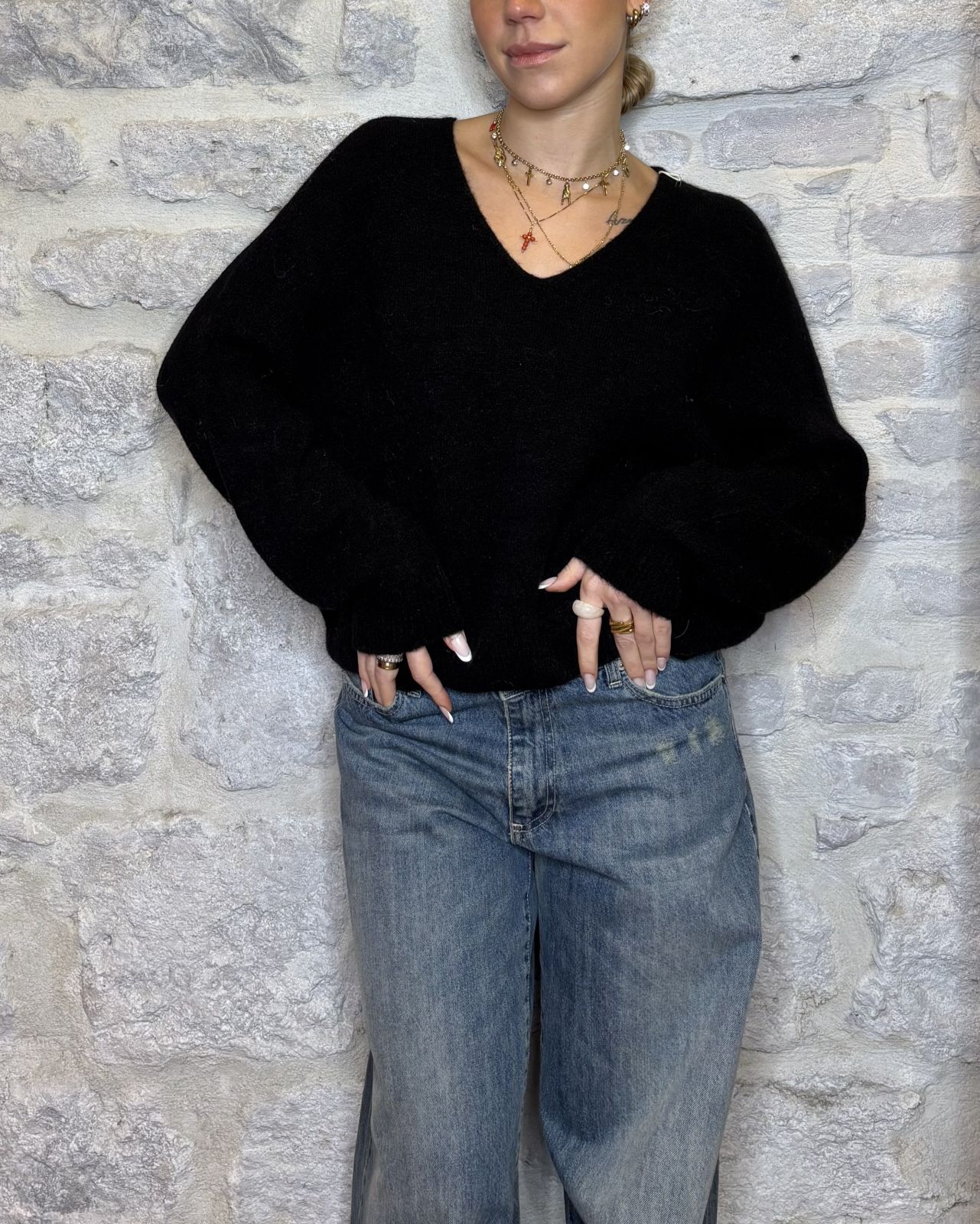 NUMERO6SELECTION maglia alpaca scollo a v nero Image