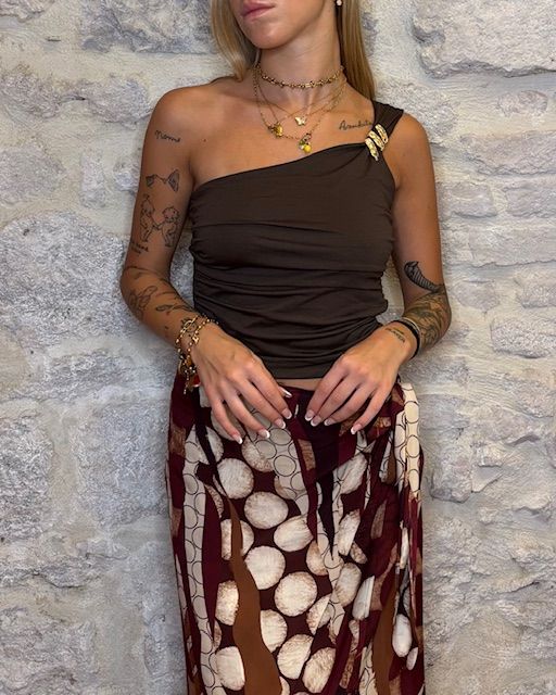 SUSY MIX top crop monospalla moro con accessorio Image