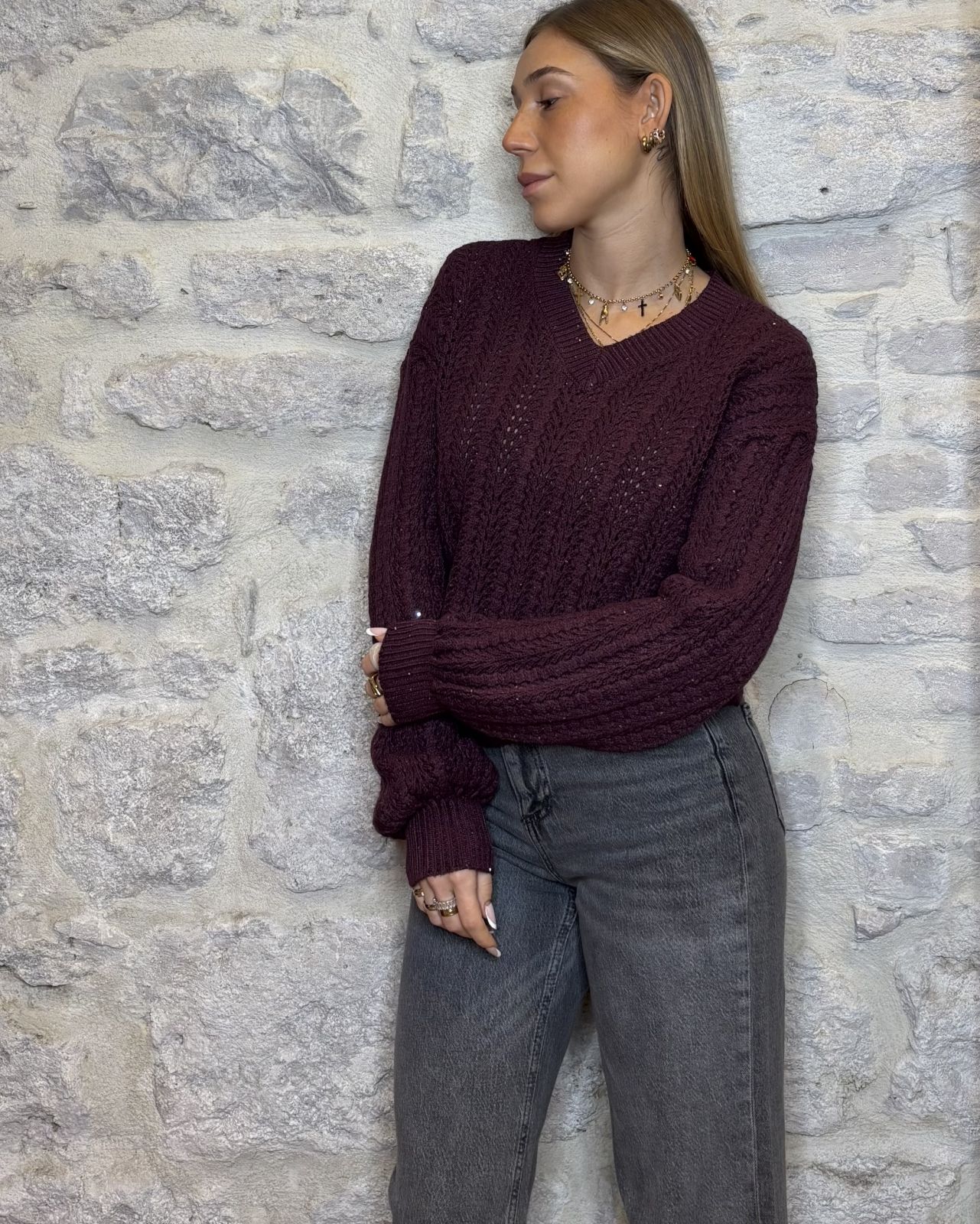 SUSY MIX maglioncino paillettes scollo a v vino Image