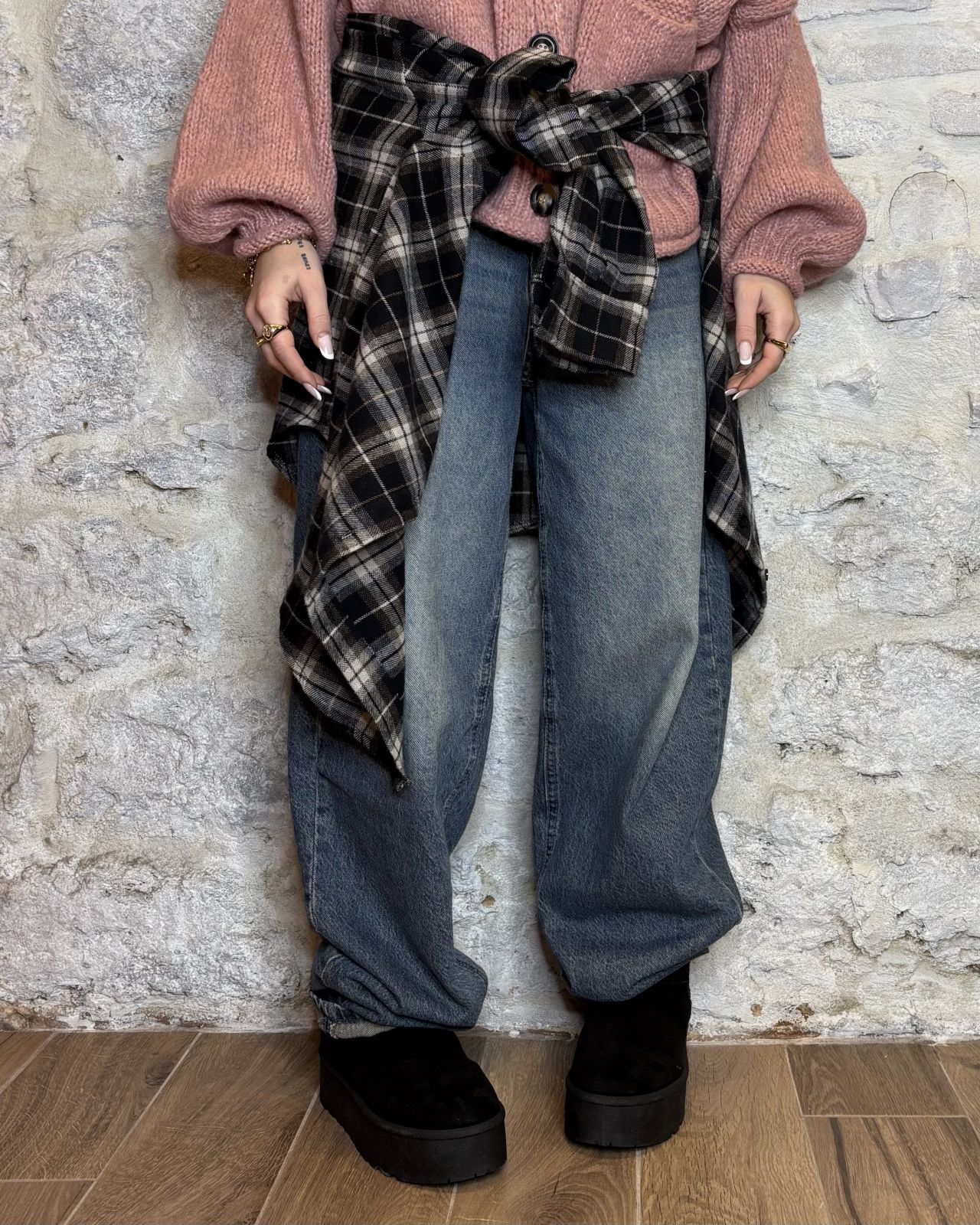 NUMERO6 SELECTION Stivaletto mini platform nero Image