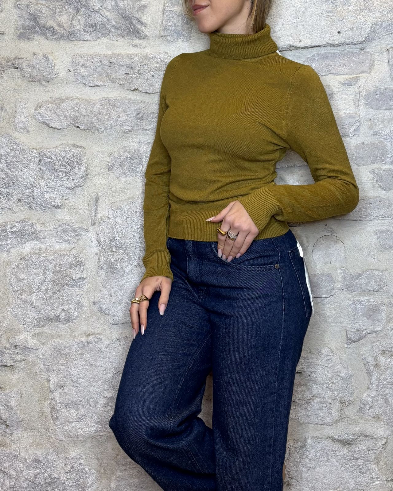 SUSY MIX maglia basica dolce vita verde oliva Image