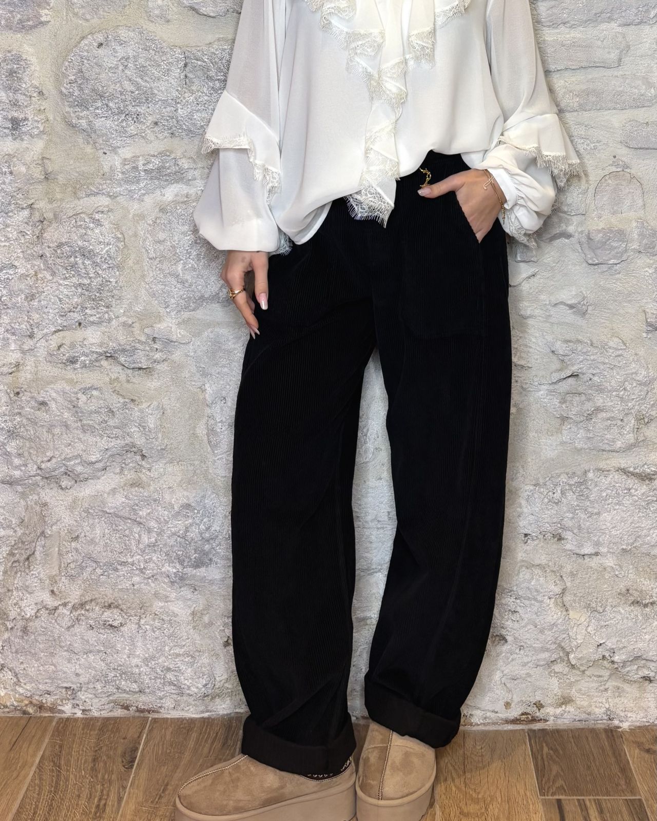 SUSY MIX pantalone ovetto in velluto nero Image