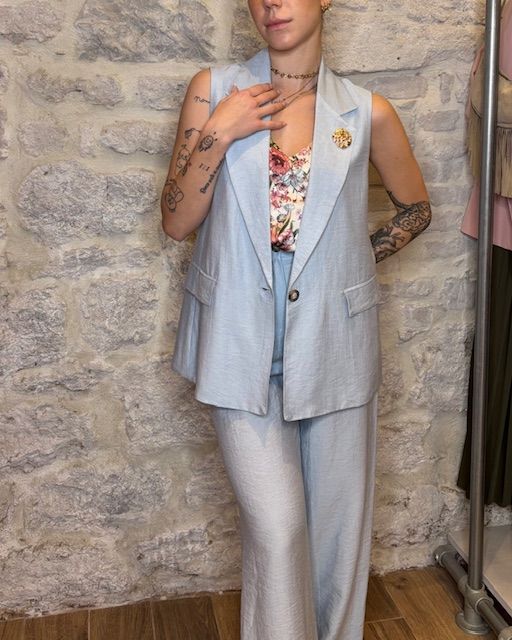SUSY MIX coordinato gilet e pantalone celeste Image