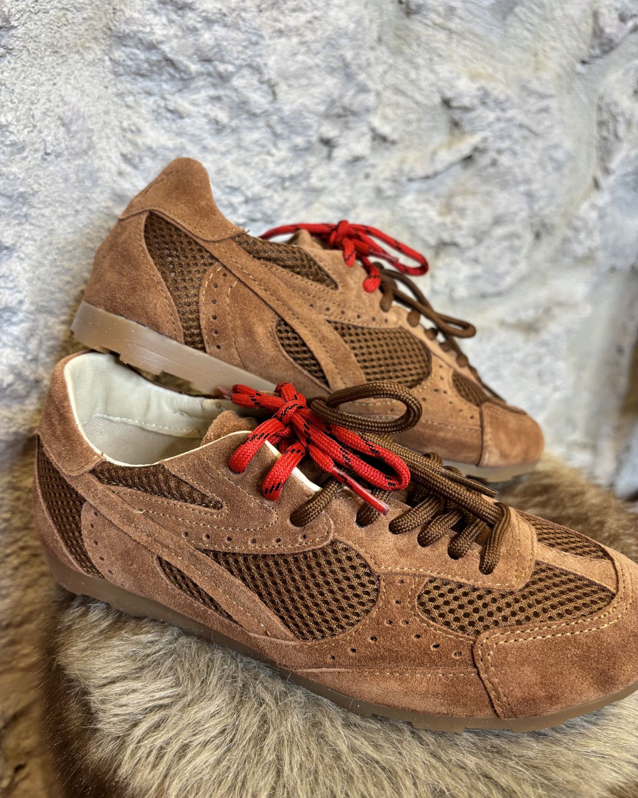 OVYE' Sneakers marrone lacci bicolore Image
