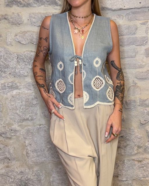 NUMERO6SELECTION Gilet in chambray chiaro ricami Image