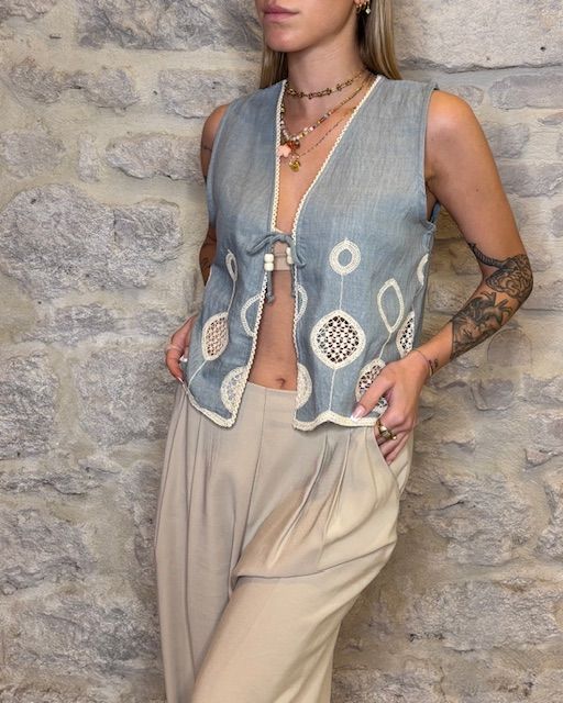 NUMERO6SELECTION Gilet in chambray chiaro ricami Image