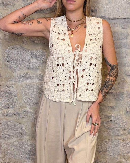 NUMERO6SELECTION Gilet in crochet con laccetti Image