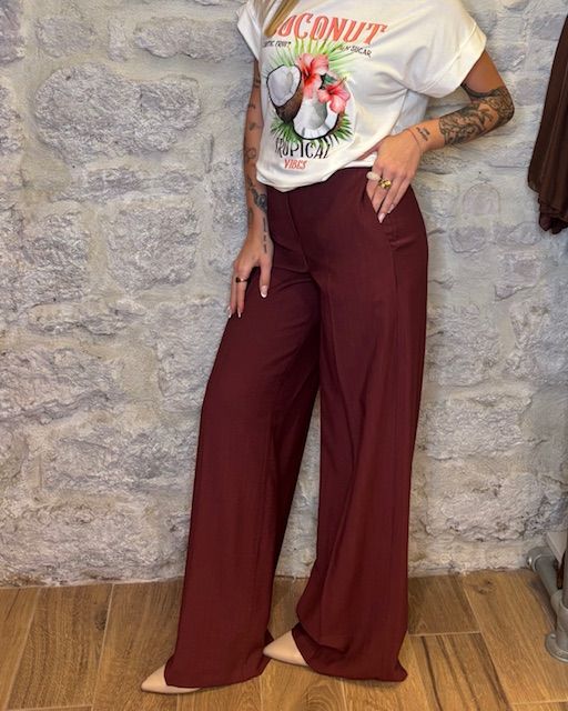 TENSIONE IN pantalone largo tessuto goffrato rosso india Image