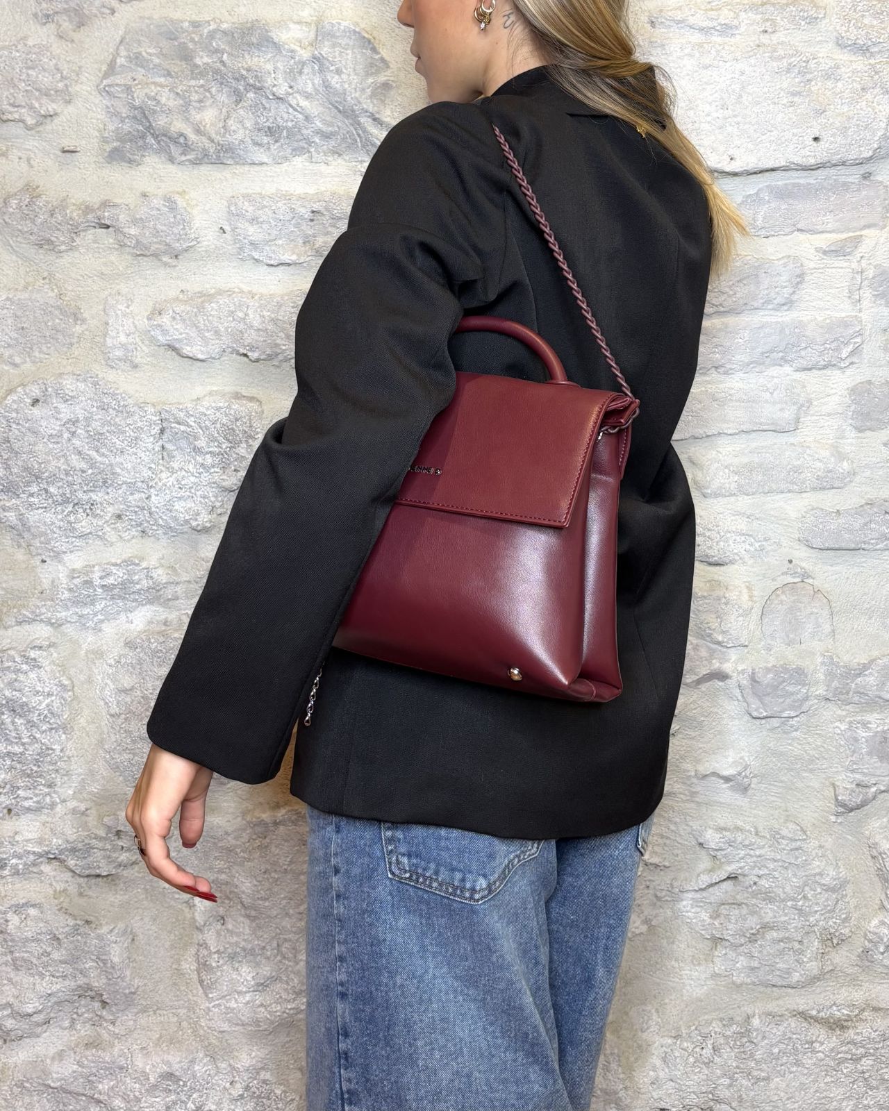 VIVIENNE D borsa in ecopelle con catena bordeaux Image